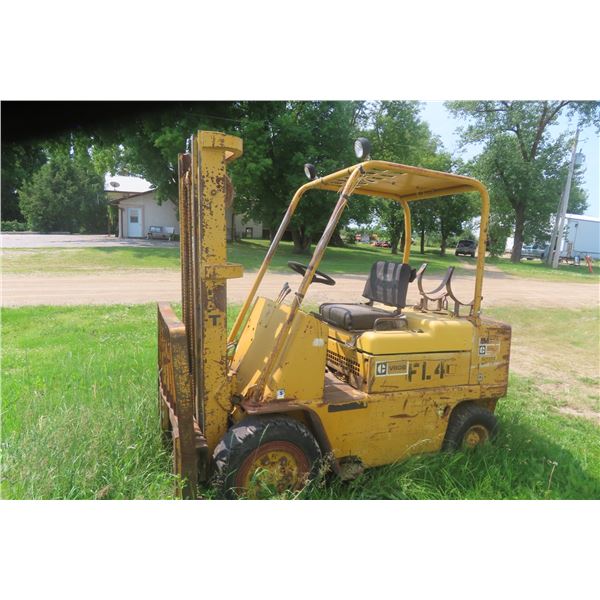 Caterpillar V60B Forklift – Propane Bottle Included, Hydraulic Side Shift