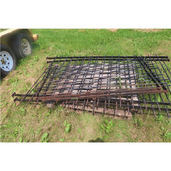 4 Pieces Rod Iron Railing 96" Including 36" Gate