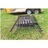 Image 2 : 4 Pieces Rod Iron Railing 96" Including 36" Gate