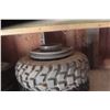 Image 3 : Tires