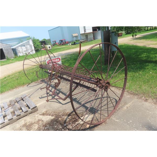 Horse Dump Rake