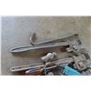 Image 3 : 3 Pipe Wrenches, Planer, Crow Bar, and 2 Power Drills