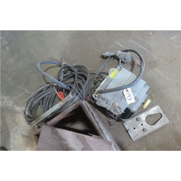 Powerwinch 12V Electric Winch – 2000 LB Single Line Pull, 3500 LB Double Line Pull