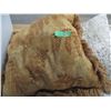 Image 2 : TOTE ON WHEELS C/W 4 CUSHIONS