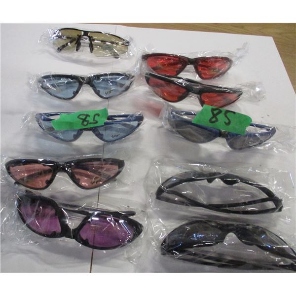 BOX C/W APPROX. 10 PAIR OF SUNGLASSES (UV 400)
