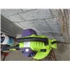 Image 3 : Poulan Wild Thing 200 MPH Blower on Gas Lots of Compression