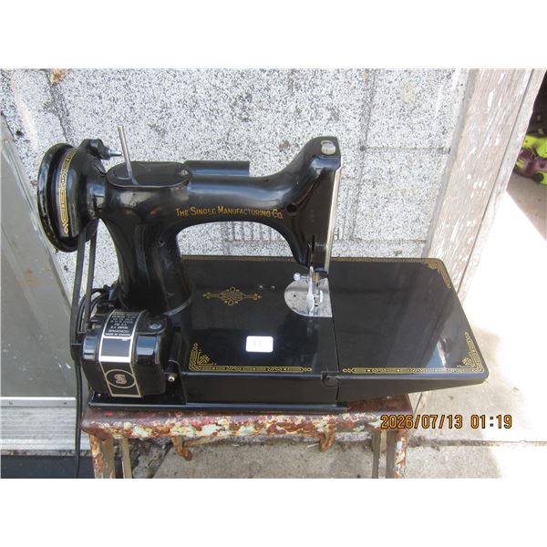 Antique Singer 221 Featherweight Sewing Machine with Pedal and Case
