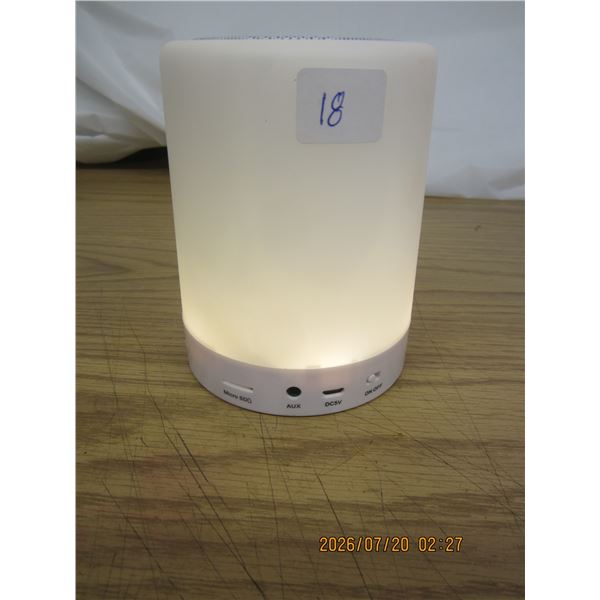 Bluetooth Touch Light with Speaker Working Well Changs Color