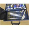 Image 4 : Royal Langnickel Artist Painting Set with Wooden Box