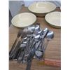 Image 2 : Lot of Camping Dishes