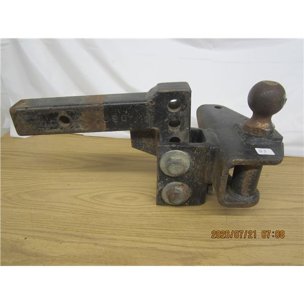 Heavy Duty Adjustable Tow Hitch Good Shape