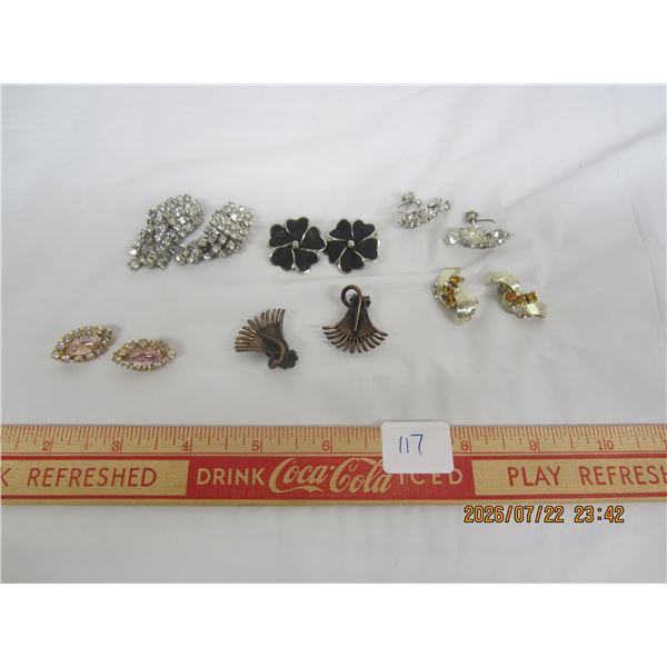 Lot of 6 Pairs of Vintage Earrings