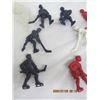Image 4 : Lot of Vintage Hockey Players and Nets for Tabletop Hockey Game