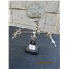 Image 1 : Precision Clamping and Magnifying Tool