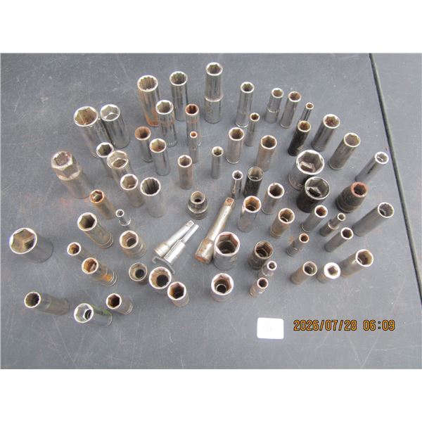 Lot of Sockets