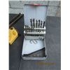 Image 4 : Quick Vise and a Drill Bit Set