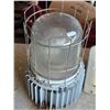 Image 4 : 3 industrial lights- untested
