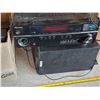 Image 4 : Stereo system with mixed matches speakers