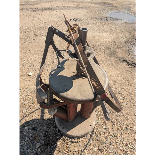 Vintage powered tire machine, complete