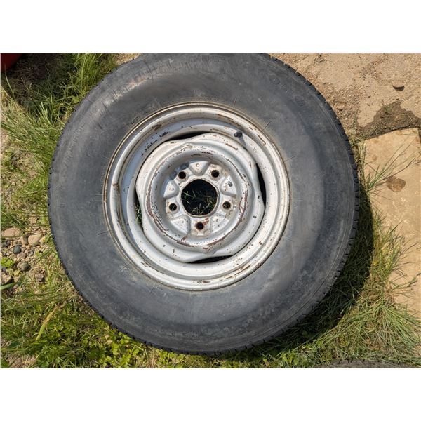 Tire on steel rim, 255/70R15, 5 bolt, low tread