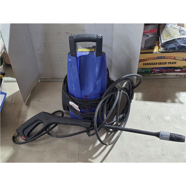 Pressure washer- untested