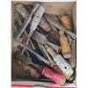 Image 2 : Lot of vintage chisels