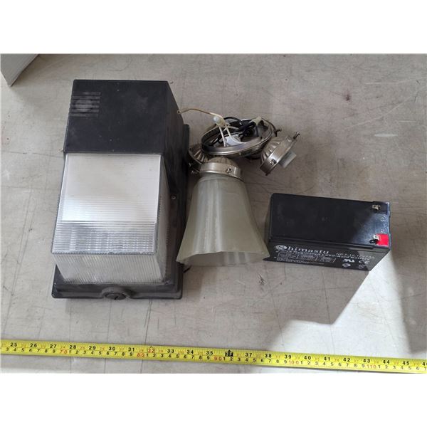Light fixtures and battery