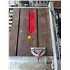 Image 3 : Craftsman table saw with accessories- works