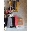 Image 2 : Lot of tools and accessories, lumber crayons, router guide