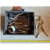 Image 1 : Vise grips, scissors, wrenches