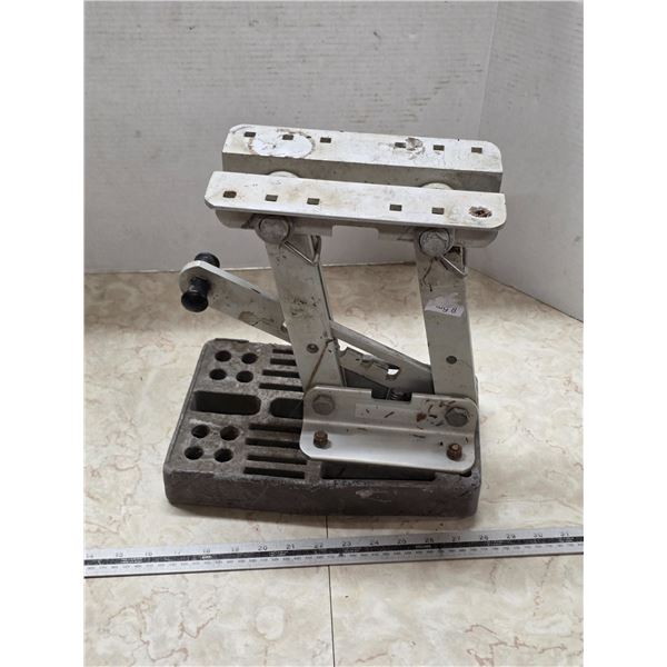 Trolling motor mount