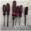 Image 1 : various screw drivers