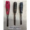 Image 1 : 3 wood chisels