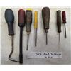 Image 1 : Assorted tools