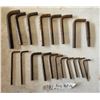 Image 1 : hex keys and chisels