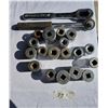 Image 1 : Assortment of ratchets