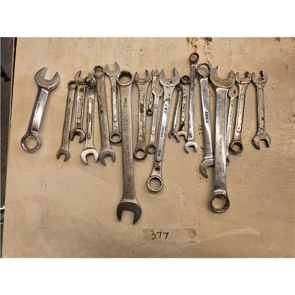 Lot of various wrenches