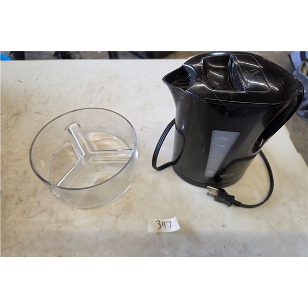 Kettle and snack tray- works