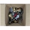 Image 2 : Vintage/Used door knobs and hardware