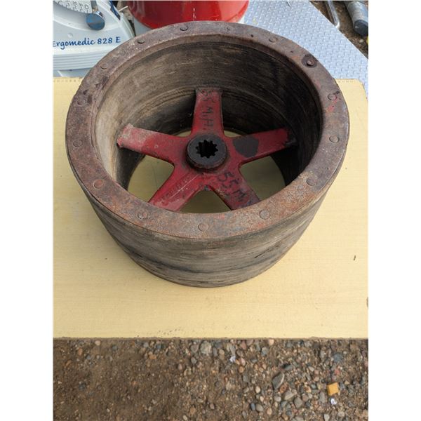 Pulley, 16x9.5"