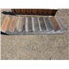 Image 1 : Wooden stairs- 9 steps- 35.25"W