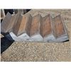 Image 1 : Wooden stairs- 5 steps- 38"W