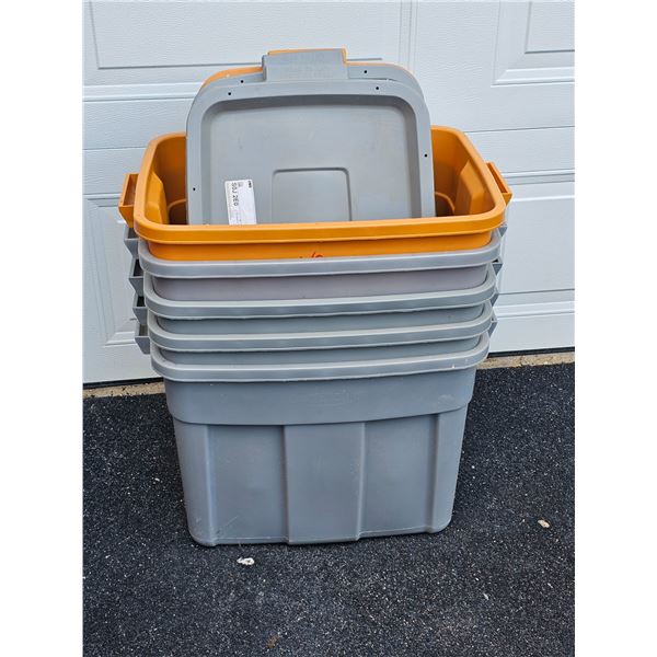 (5) 68L Rubbermaid Totes