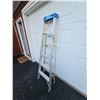 Image 2 : 6' Reynolds Aluminum Step Ladder