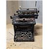 Image 1 : Vintage Remington Typewriter