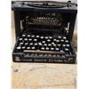 Image 2 : Vintage Remington Typewriter