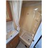 Image 12 : 1998, fifth wheel camper-#VIN-2TTRW2350WR980907- AS is