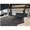 Image 6 : 1998, fifth wheel camper-#VIN-2TTRW2350WR980907- AS is