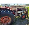 Image 6 : Case 730 tractor c/w front end loader- no bucket
