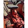 Image 9 : Case 730 tractor c/w front end loader- no bucket